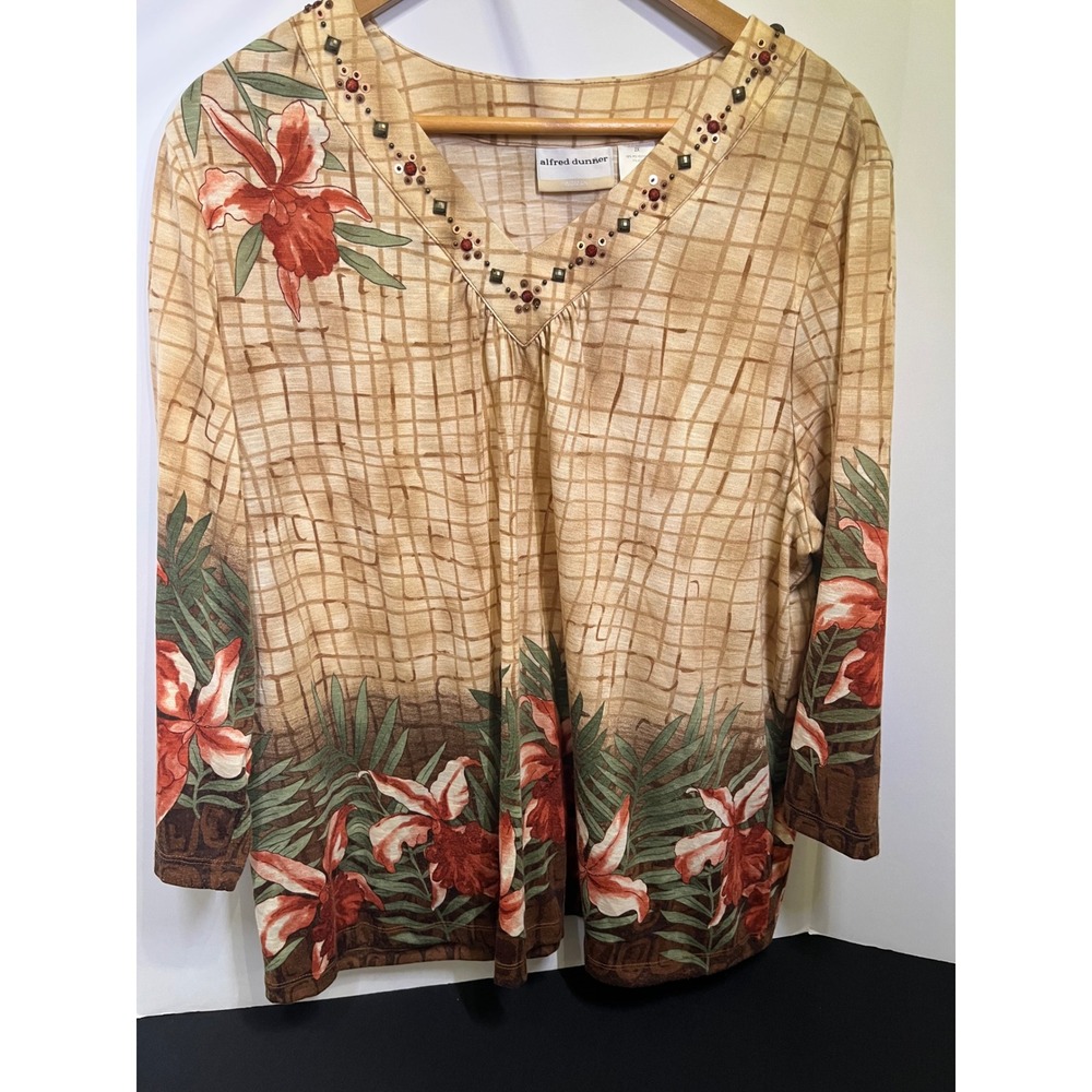 Alfred Dunner Woman Tan Tropical Floral Grid V-Neck Beaded 3/4 Sleeve Top 2X